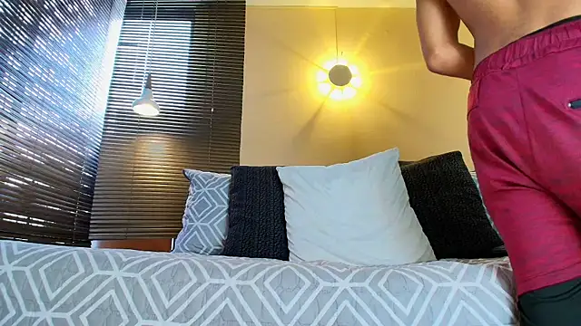 Damon Salvarote S online show from February 28, 7:48 pm