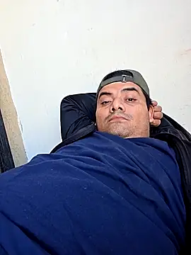 Snapshot of gerlop90 chatting on February 1, 12:09 am gerlop90 online show from February 1, 12:09 am