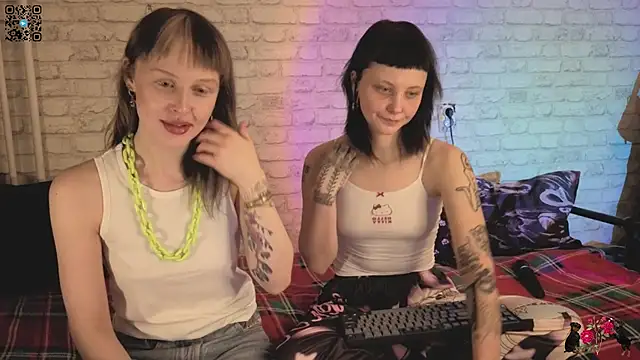 Snapshot of terror_souls chatting on March 12, 6:47 pm terror souls online show from March 12, 6:47 pm