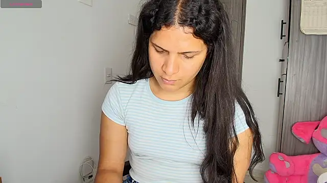 Snapshot of alys_love chatting on March 20, 6:02 pm alys love online show from March 20, 6:02 pm