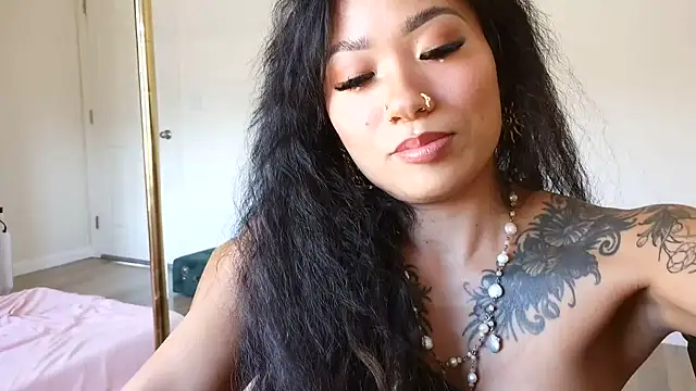 222goddess444you online show from June 14, 12:19 am