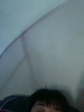 Snapshot of tuncube chatting on February 23, 7:06 am tuncube online show from February 23, 7:06 am