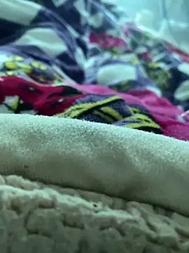 Snapshot of tuncube chatting on March 22, 7:34 am tuncube online show from March 22, 7:34 am