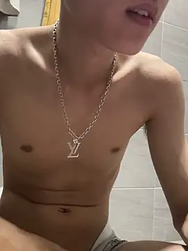 Snapshot of tuncube chatting on March 24, 5:07 pm tuncube online show from March 24, 5:07 pm