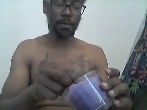 Snapshot of libraxxxstudios chatting on July 6, 3:14 pm libraxxxstudios online show from July 6, 3:14 pm