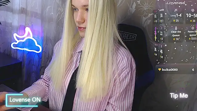 Shiny Victoria online show from March 29, 7:41 am