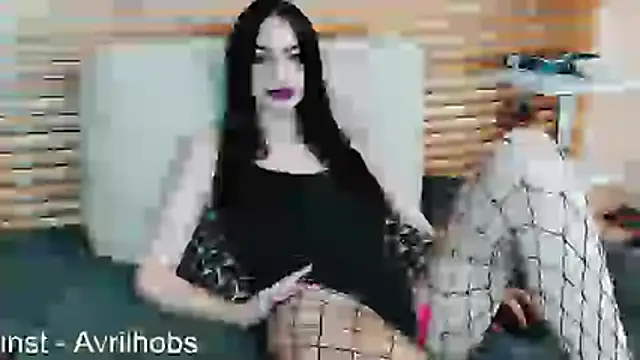 Snapshot of AvrilHobbs chatting on June 2, 3:14 pm AvrilHobbs online show from June 2, 3:14 pm