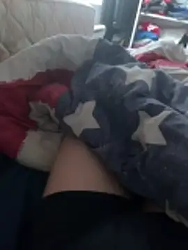 Snapshot of Enzo_2763 chatting on February 28, 8:59 am Enzo 2763 online show from February 28, 8:59 am