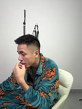 sunny-xiaolin online show from February 1, 4:49 pm