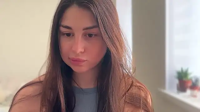 LiluMartiznir online show from March 18, 8:39 am