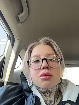 Chiibi online show from March 7, 11:18 am