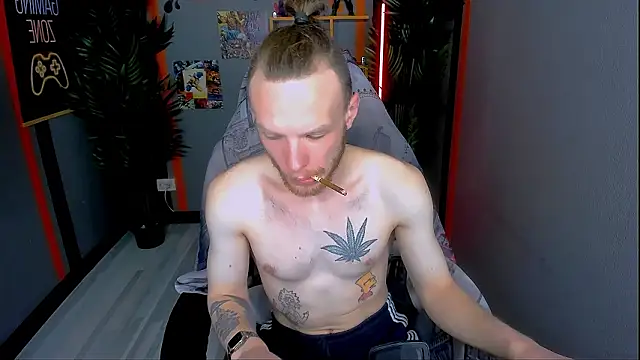 LandonMalone online show from February 5, 8:24 pm