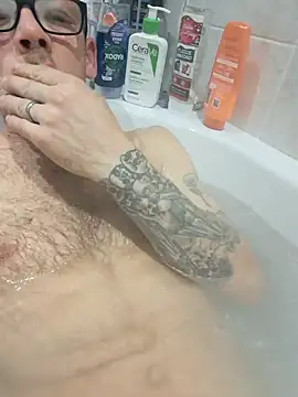 Ukcoiple online show from February 2, 9:24 pm