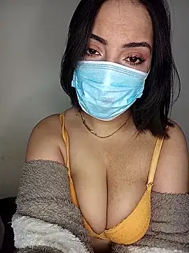 Snapshot of kamilia_sexyy chatting on March 8, 7:39 pm kamilia sexyy online show from March 8, 7:39 pm