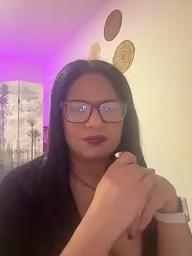 Snapshot of MelOnlyOf chatting on February 16, 7:10 pm MelOnlyOf online show from February 16, 7:10 pm