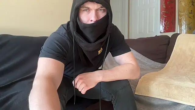 Snapshot of Grammer100 chatting on February 4, 5:30 pm Grammer100 online show from February 4, 5:30 pm