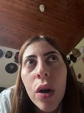 lilasun17 online show from April 8, 9:48 pm