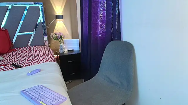 Noah Smith01 online show from April 2, 2:04 pm