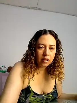 risitos23 online show from July 19, 10:02 pm