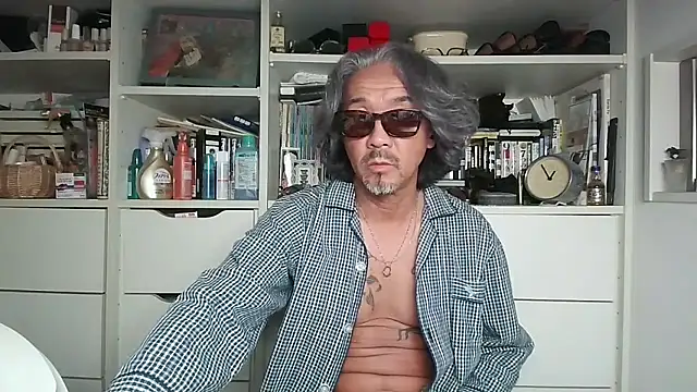 Snapshot of MtaS1 chatting on May 23, 3:49 pm MtaS1 online show from May 23, 3:49 pm