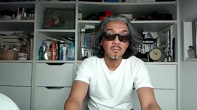 Snapshot of MtaS1 chatting on June 15, 3:47 pm MtaS1 online show from June 15, 3:47 pm