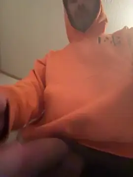 Snapshot of tommattsonn chatting on March 30, 5:08 am tommattsonn online show from March 30, 5:08 am