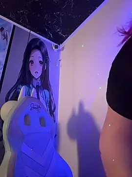 Maaddy LS online show from February 27, 8:09 pm