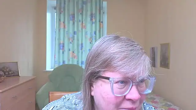 Emma Eclipsee online show from March 19, 11:58 am