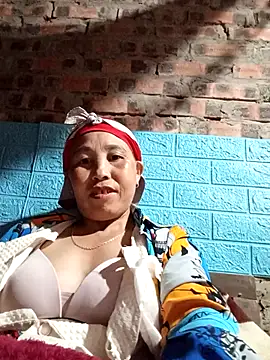 lena-cute online show from February 19, 4:30 am