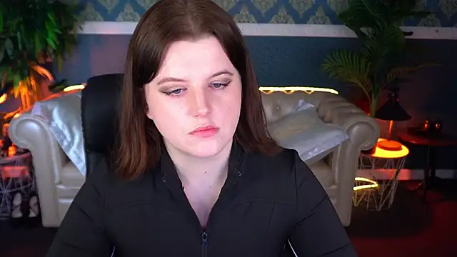 KristiFoxy online show from April 24, 12:18 pm
