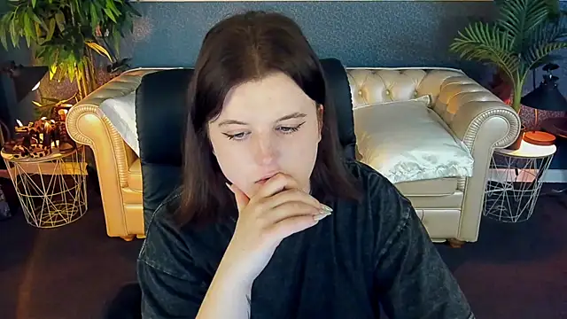KristiFoxy online show from May 11, 6:49 pm