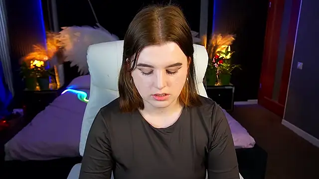KristiFoxy online show from May 27, 12:46 pm