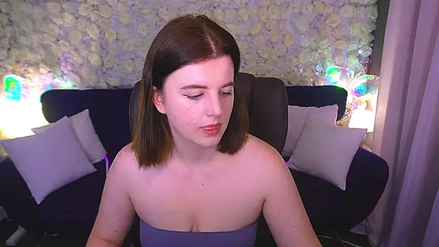 KristiFoxy online show from June 11, 4:54 am