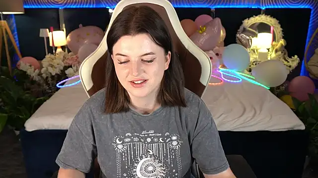 KristiFoxy online show from July 19, 12:31 pm