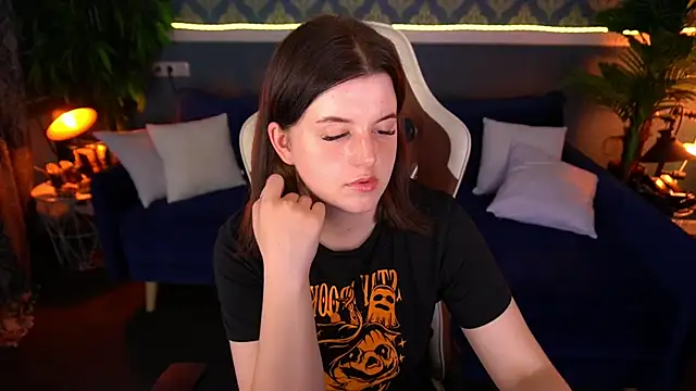 KristiFoxy online show from July 21, 12:29 pm