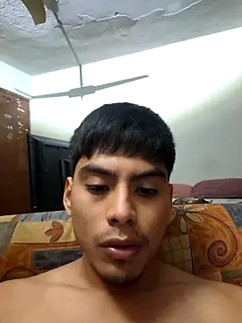 Snapshot of MTower_23 chatting on February 2, 11:20 am MTower 23 online show from February 2, 11:20 am