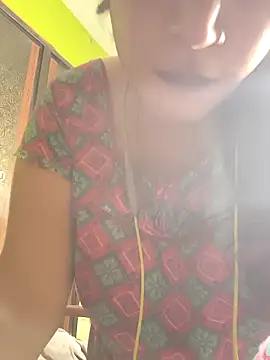 Snapshot of 06Rozi chatting on March 29, 7:41 am 06Rozi online show from March 29, 7:41 am