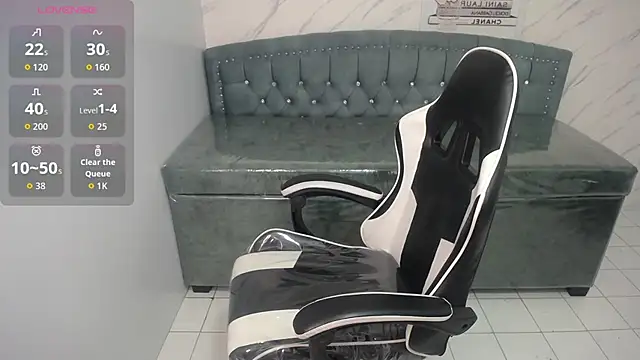 Snapshot of elizabeth_t_ chatting on July 17, 7:30 pm elizabeth t online show from July 17, 7:30 pm