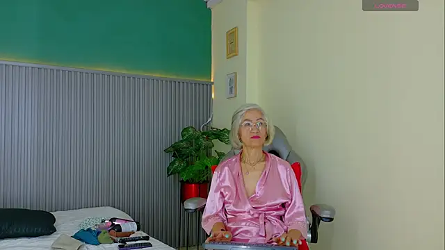 miss monserrate01 online show from June 20, 1:25 pm