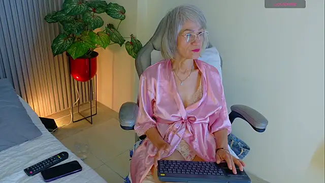 miss monserrate01 online show from July 14, 2:12 pm