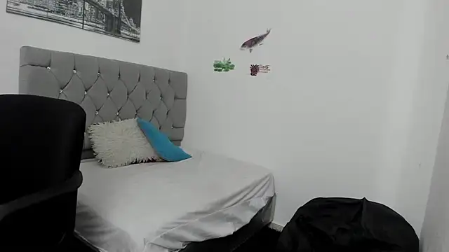 Snapshot of _1DERECK chatting on March 21, 10:20 am 1DERECK online show from March 21, 10:20 am