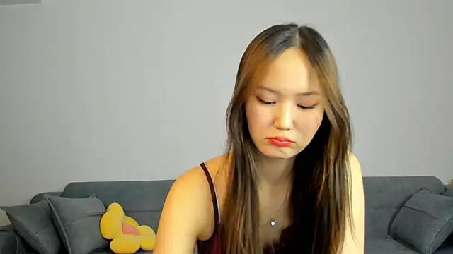 tori mia online show from February 5, 4:22 pm