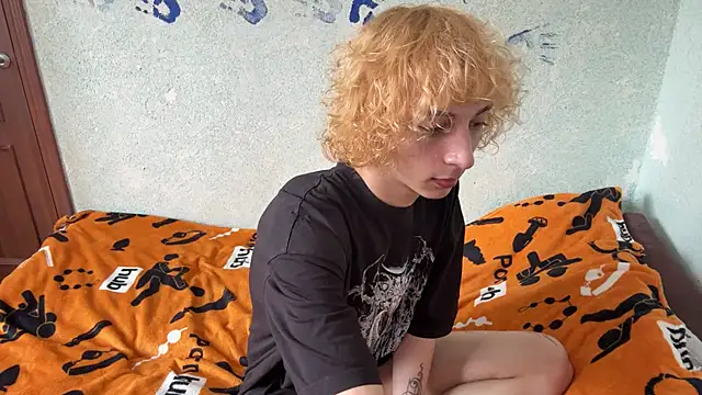 Snapshot of Fred_bucks chatting on March 28, 7:08 am Fred bucks online show from March 28, 7:08 am