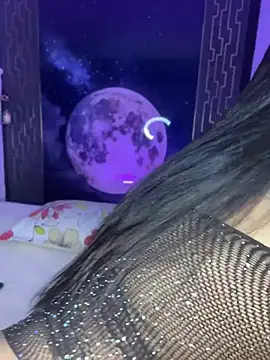 nina glow online show from May 28, 2:25 pm