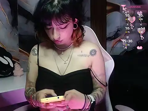  weird sativa online show from July 29, 11:08 am