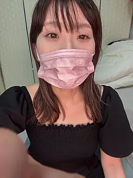 Snapshot of Mio-cc chatting on April 9, 2:33 am Mio-cc online show from April 9, 2:33 am