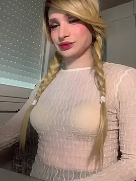 Snapshot of Julia_SweetBaby chatting on March 25, 4:02 pm Julia SweetBaby online show from March 25, 4:02 pm