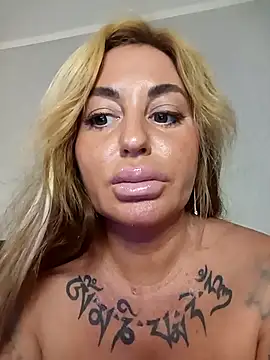 MiaMooly online show from October 20, 4:51 pm