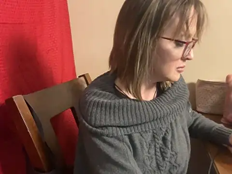 Snapshot of BrookiesLife chatting on March 29, 1:49 am BrookiesLife online show from March 29, 1:49 am