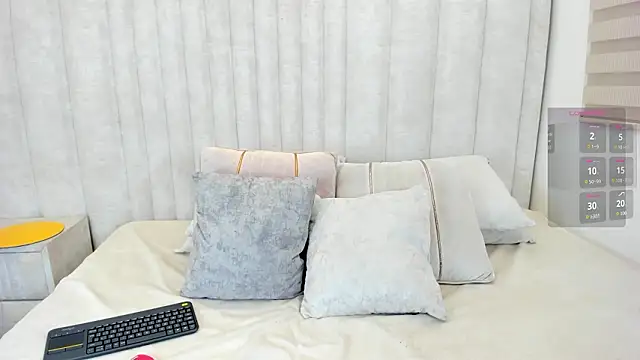 Snapshot of _im_candy chatting on March 19, 8:24 pm im candy online show from March 19, 8:24 pm